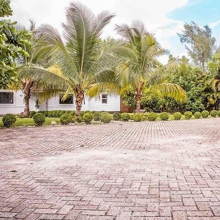 Villa House With Pool, 10 Mins Drive To The Beach! Miami Shores Exterior foto