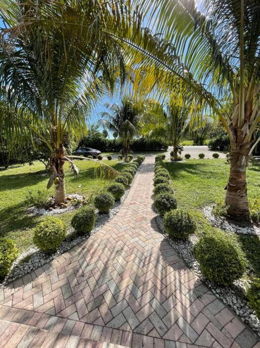 Villa House With Pool, 10 Mins Drive To The Beach! Miami Shores Exterior foto